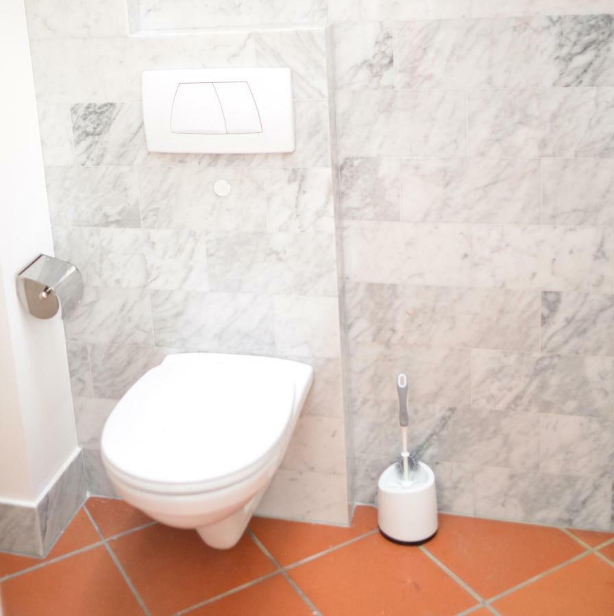 Spacious Flat With Panoramic View Wien