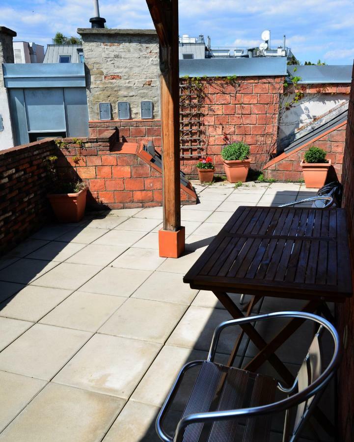 Apartment Spacious Flat With Panoramic View Wien
